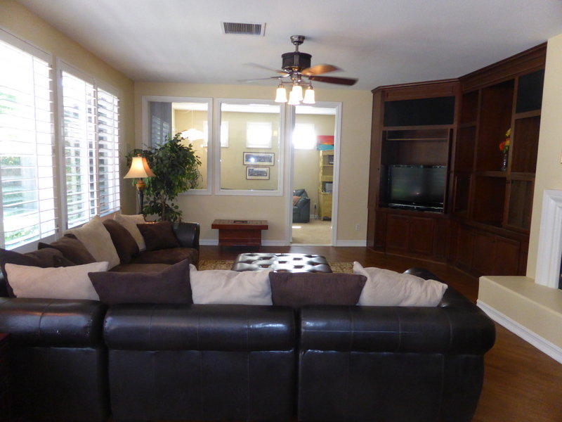 18 - family room